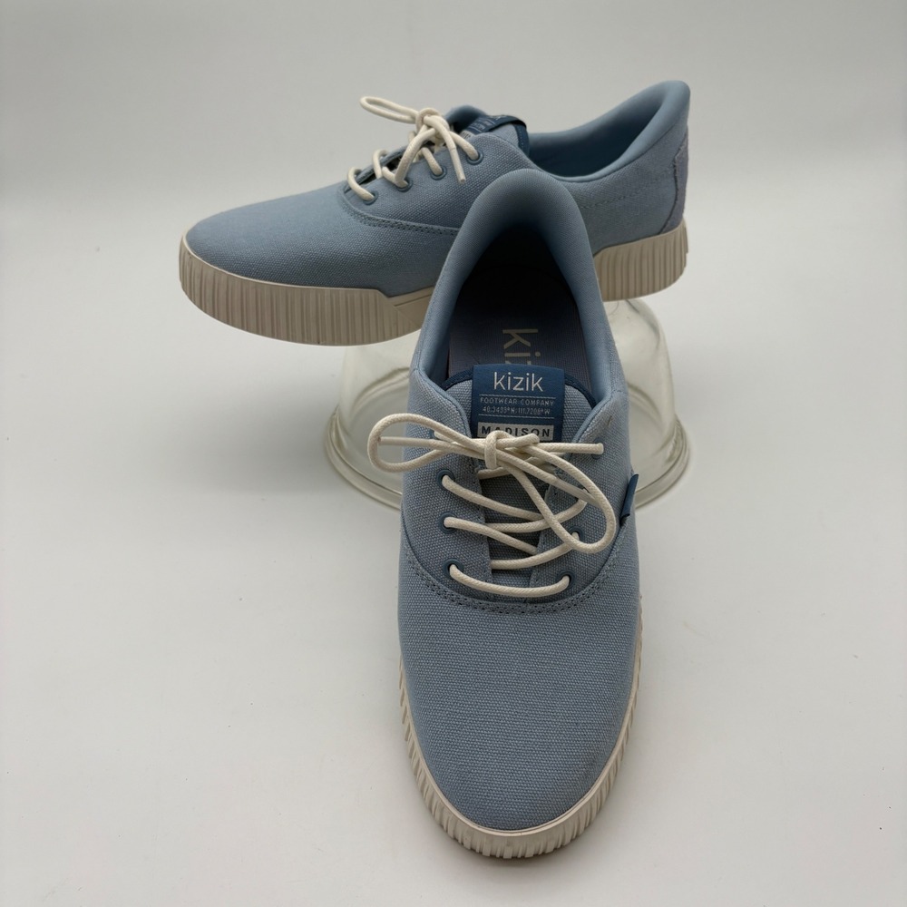 Kizik "Madison" Hands Free Sneakers Light Blue Chambray Blue Canvas Beach Street